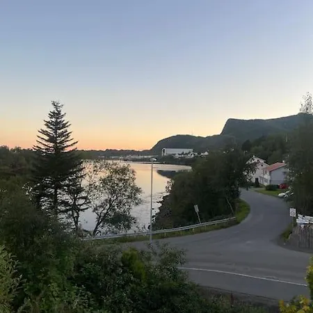 Appartamento Liten Eldre Og Koselig Studiohybel Svolvær